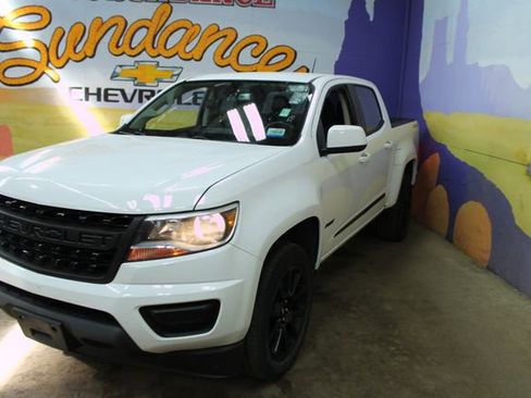 Used 2019 Chevrolet Colorado LT w/ Colorado RST Special Edition AWD/4WD image 4