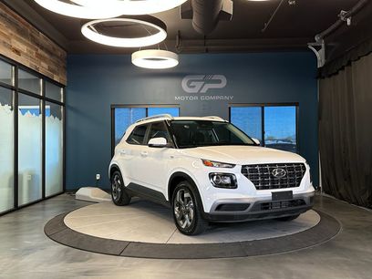 Used 2025 Hyundai Venue SEL