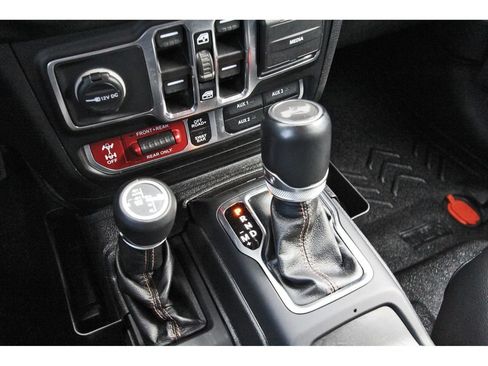 Used 2021 Jeep Wrangler Unlimited Rubicon w/ Trailer Tow Package AWD/4WD image 26