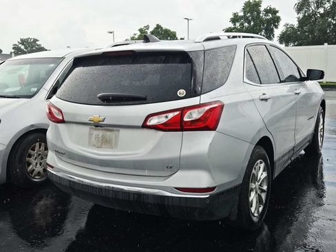Used 2019 Chevrolet Equinox LT w/ Sun & Navigation Package FWD image 3