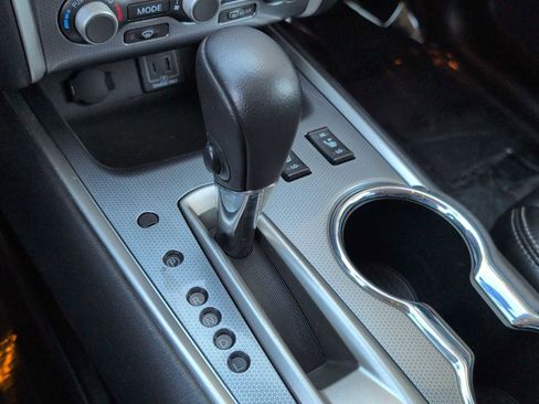 Used 2019 Nissan Pathfinder SL image 32