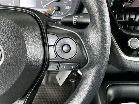 Used 2024 Toyota Corolla LE image 11