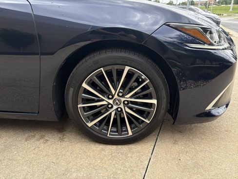 Used 2022 Lexus ES 350 w/ Premium Package FWD image 15