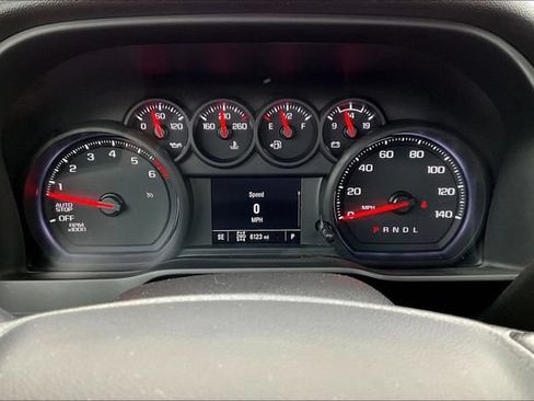 Used 2026 Chevrolet Silverado 1500 Custom Trail Boss w/ Dark Appearance Package AWD/4WD image 14