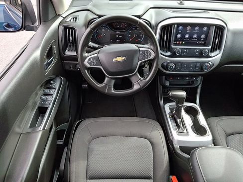 Used 2019 Chevrolet Colorado LT AWD/4WD image 12