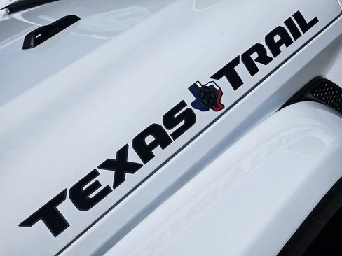 New 2026 Jeep Gladiator Sport AWD/4WD image 15