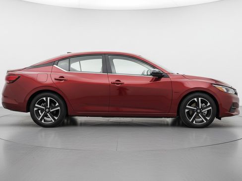 Used 2025 Nissan Sentra SV FWD image 11