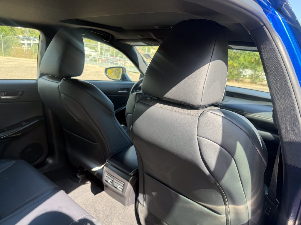 Used 2025 Lexus IS 350 F Sport RWD image 25