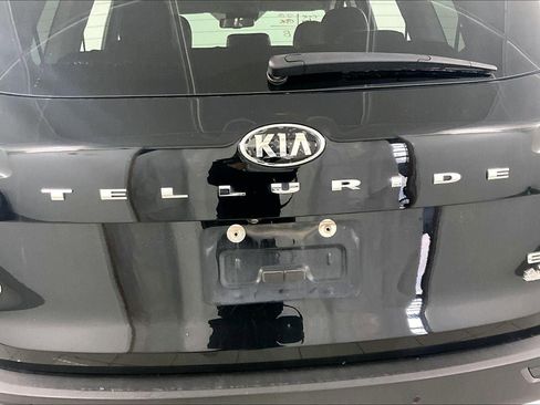 Used 2020 Kia Telluride EX image 24
