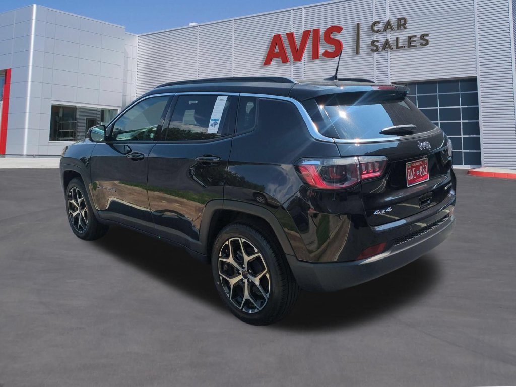 Used 2025 Jeep Compass Limited AWD/4WD image 9