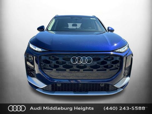Used 2026 Audi Q3 quattro 2.0T AWD/4WD image 2