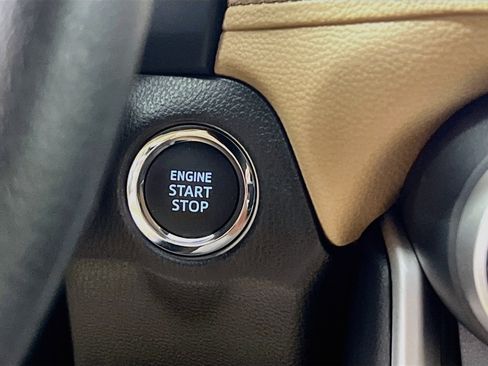 Used 2025 Toyota RAV4 XLE w/ Convenience Package FWD image 23