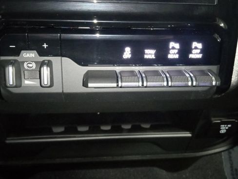 New 2026 RAM 2500 Tradesman AWD/4WD image 19