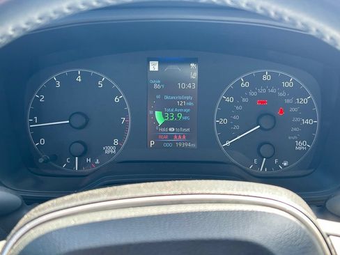 Used 2025 Toyota Corolla SE FWD image 29