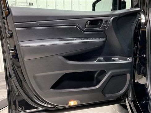 Used 2025 Honda Odyssey Sport-L image 23