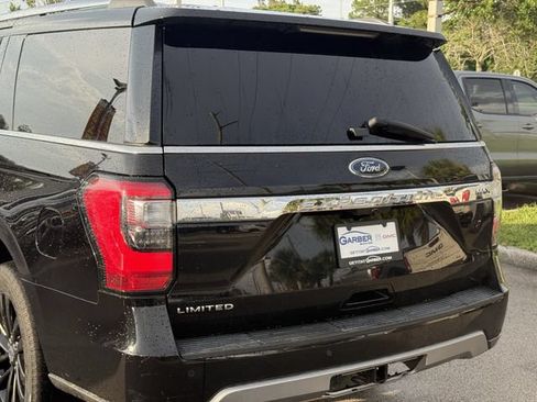 Used 2021 Ford Expedition Max Limited AWD/4WD image 10