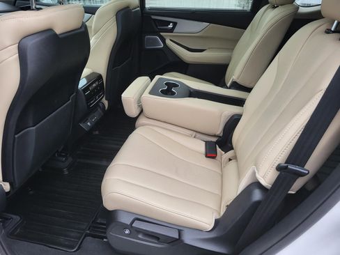 Used 2025 Acura MDX FWD w/ Technology Package image 12
