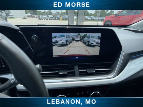Certified 2025 Chevrolet Trax LT w/ LT Convenience Package FWD image 14