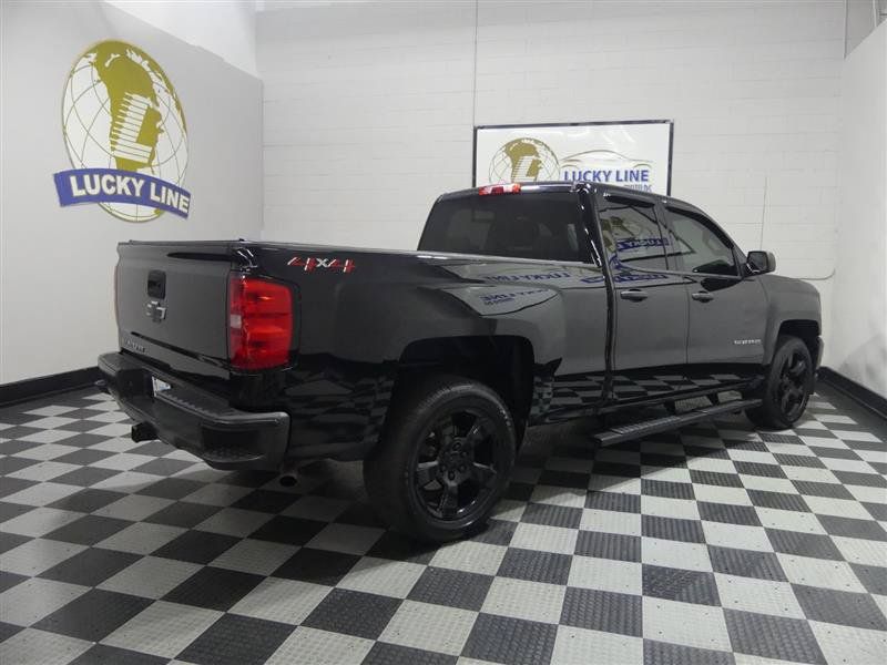 Used 2018 Chevrolet Silverado 1500 W/T w/ Black Out Edition AWD/4WD image 10