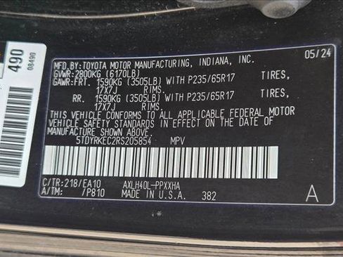 Used 2024 Toyota Sienna XLE image 24