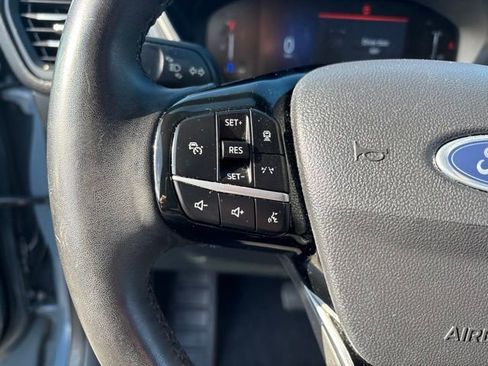 Used 2023 Ford Escape SE FWD image 18