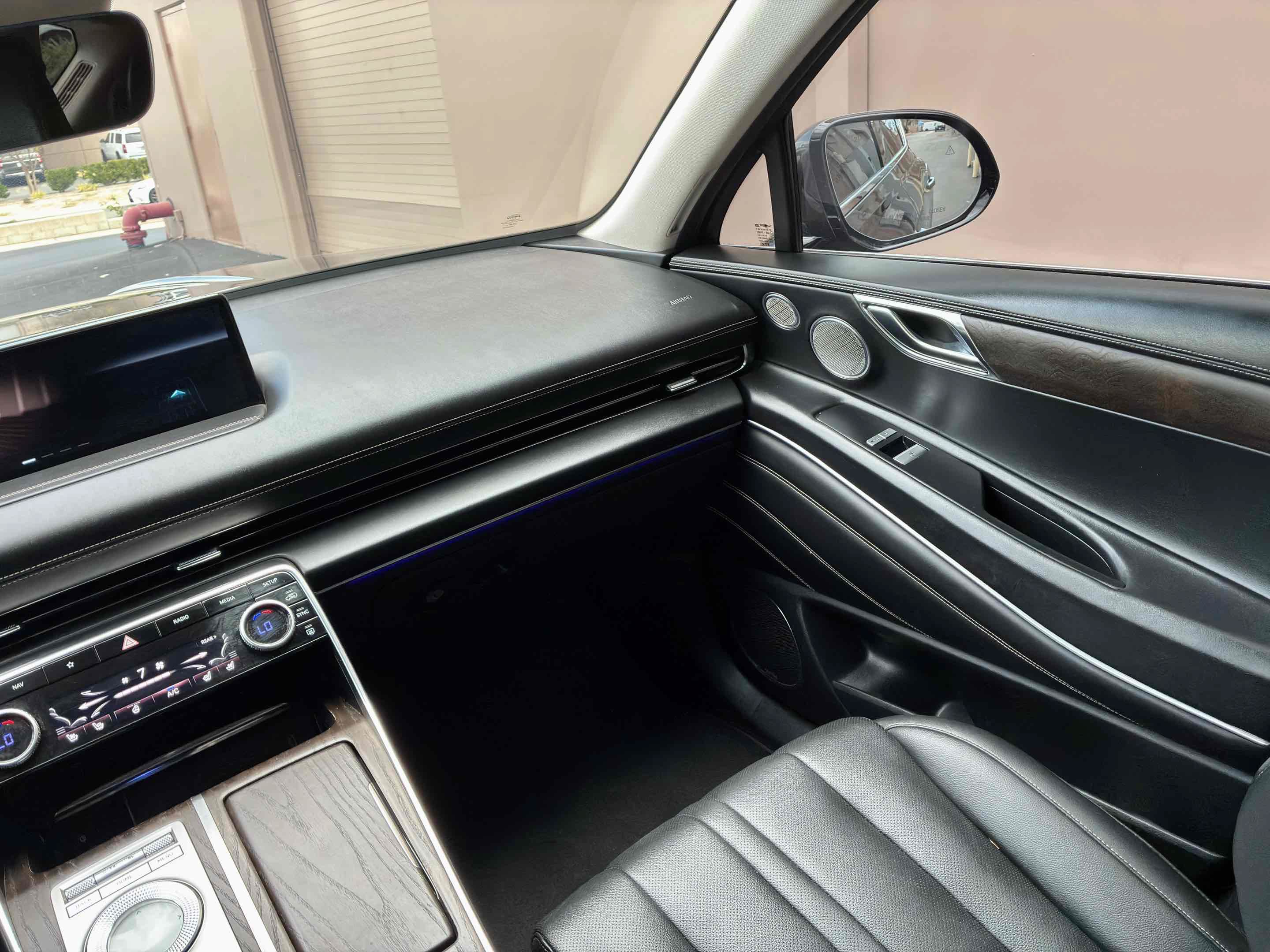 Used 2022 Genesis GV80 2.5T w/ Advanced Package 03 RWD image 18
