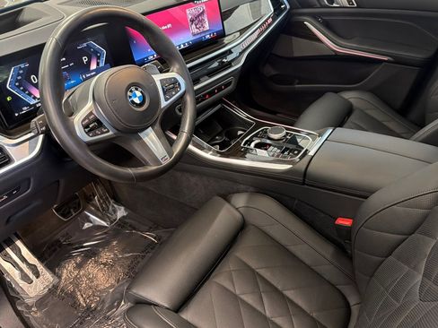 Used 2024 BMW X5 sDrive40i w/ M Sport Package RWD image 4