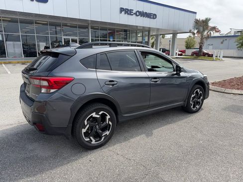 Used 2021 Subaru Crosstrek 2.5i Limited w/ Moonroof Package 2 AWD/4WD image 3