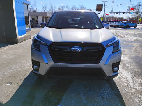 Used 2022 Subaru Forester Limited w/ Popular Package #2 image 28
