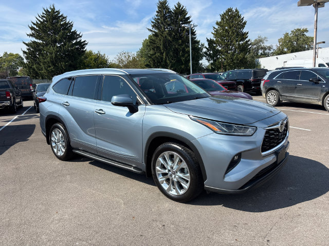 Used 2021 Toyota Highlander Limited FWD image 6