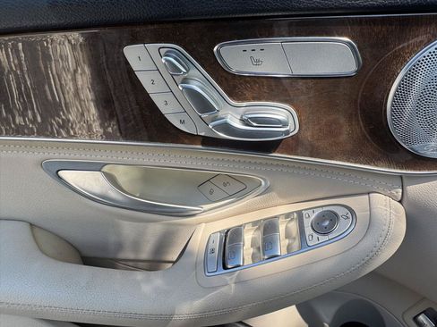 Used 2015 Mercedes-Benz C 300 4MATIC Sedan image 27