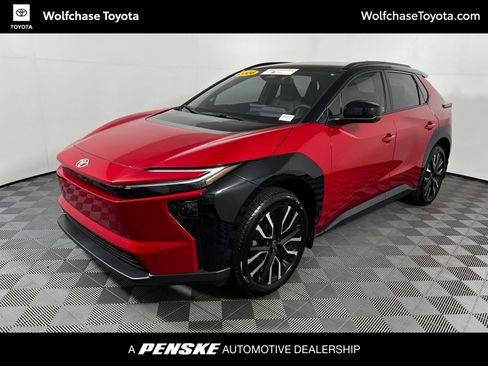 Certified 2026 Toyota bZ FWD image 1