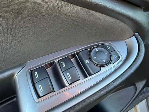 Used 2024 Chevrolet Malibu LT image 23