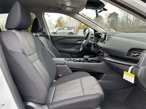 New 2026 Nissan Rogue SV image 10