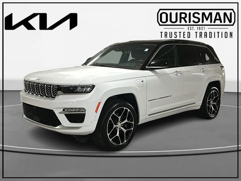 Used 2023 Jeep Grand Cherokee Summit AWD/4WD image 2