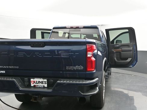 Used 2020 Chevrolet Silverado 2500 High Country w/ Z71 Off-Road Package image 56