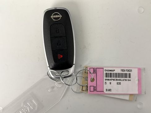 Used 2025 Nissan Kicks SV AWD/4WD image 20