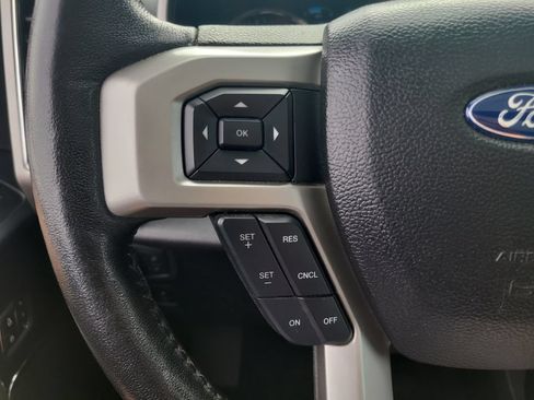 Used 2020 Ford F150 Lariat w/ Equipment Group 502A Luxury AWD/4WD image 31