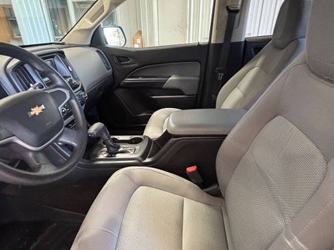 Used 2015 Chevrolet Colorado W/T w/ WT Convenience Package AWD/4WD image 6