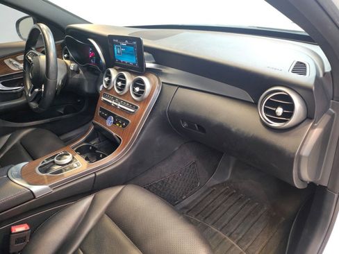 Used 2019 Mercedes-Benz C 300 4MATIC Sedan image 19