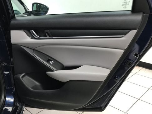 Used 2020 Honda Accord EX image 14