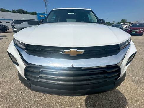 Used 2023 Chevrolet TrailBlazer LS AWD/4WD image 34