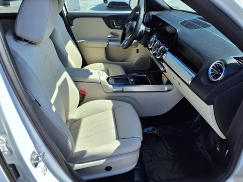 New 2026 Mercedes-Benz GLB 250 image 15