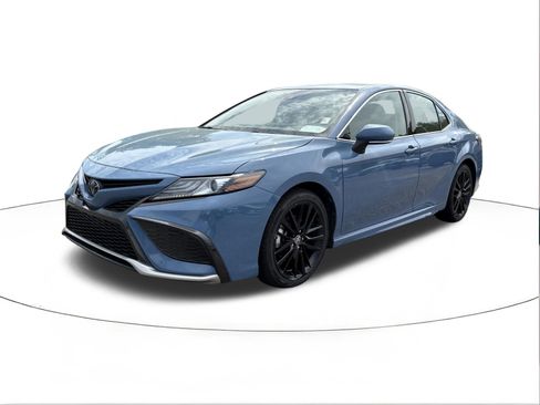 Used 2024 Toyota Camry XSE image 7