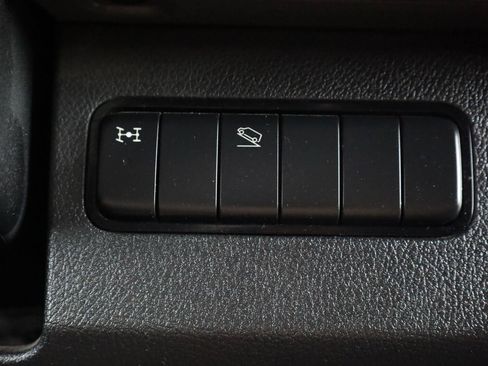 Used 2019 Mercedes-Benz Sprinter 4x4 144 image 27