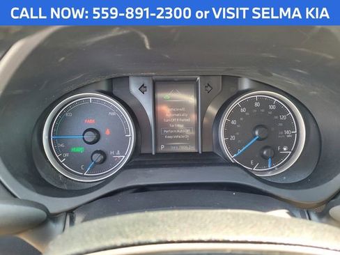 Used 2021 Toyota Venza LE w/ Carpet Mat Package (TMS) image 23