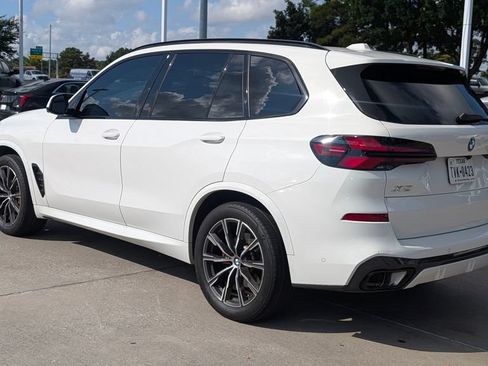 Used 2024 BMW X5 sDrive40i w/ M Sport Package RWD image 4