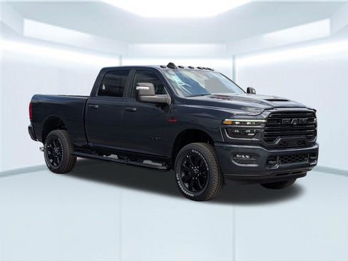 New 2026 RAM 2500 Laramie w/ Night Edition AWD/4WD image 9