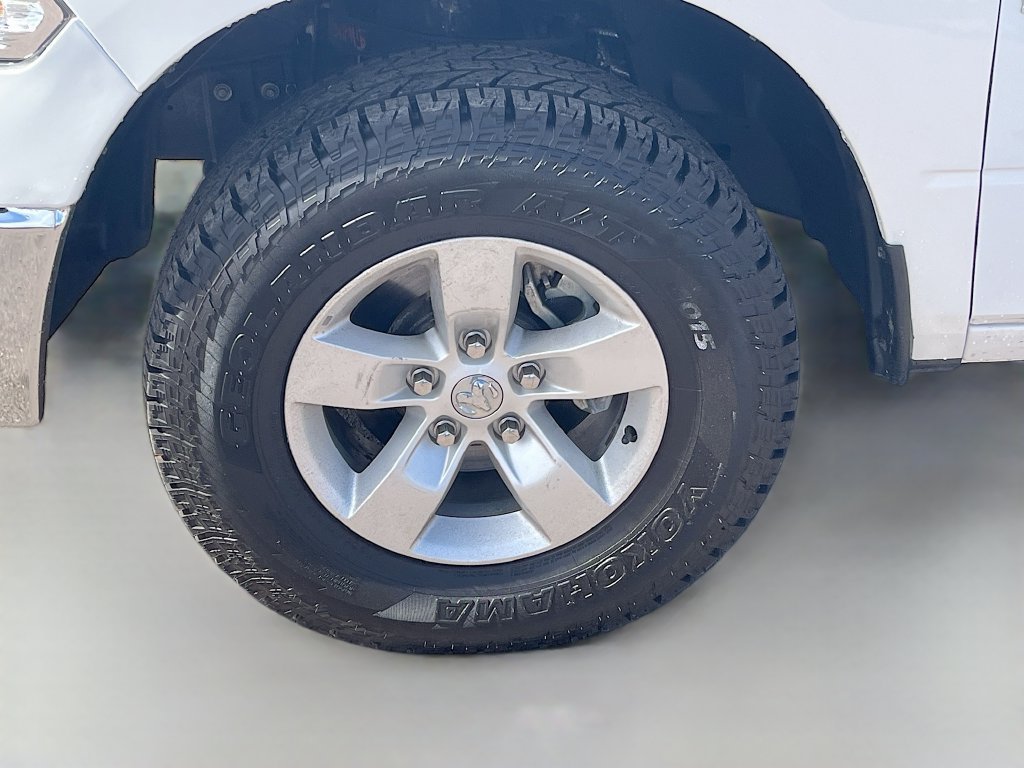Used 2022 RAM 1500 Classic SLT AWD/4WD image 28