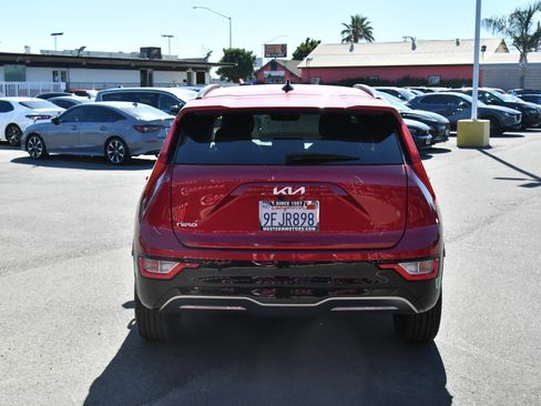 Used 2023 Kia Niro Wind FWD image 7